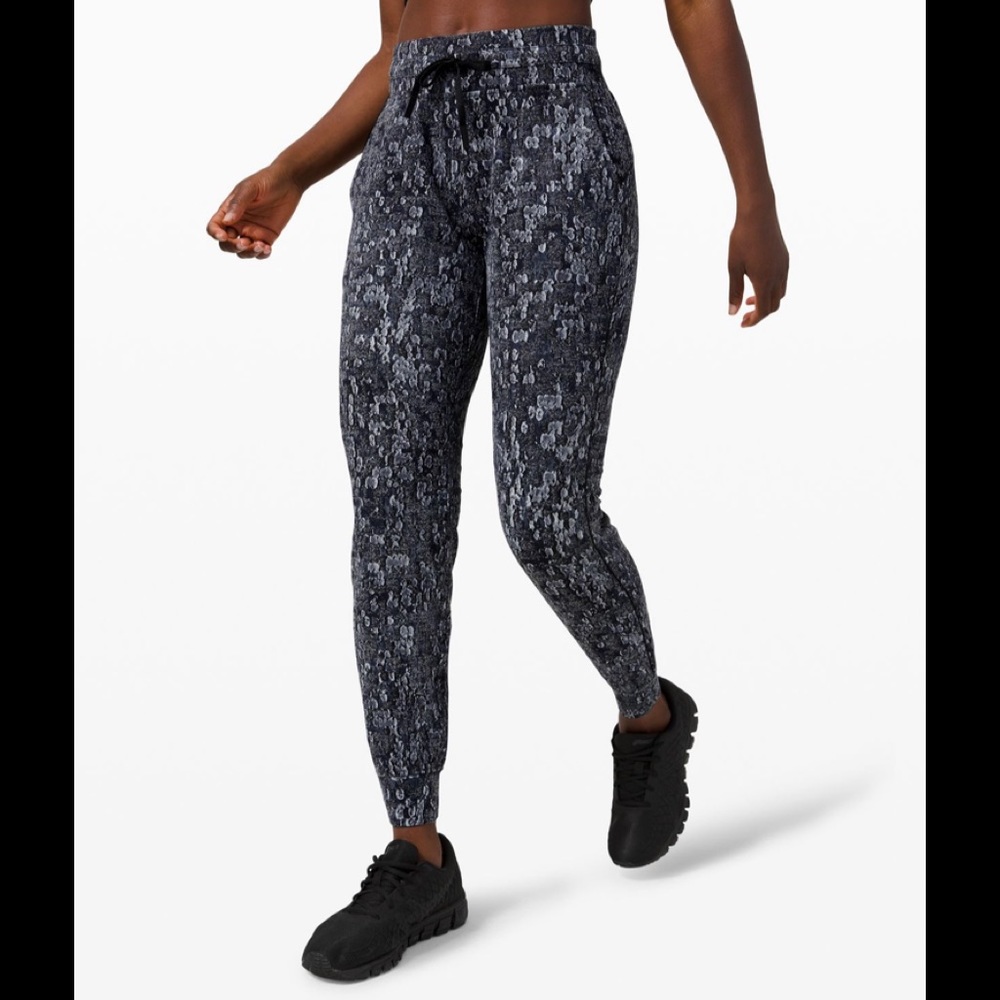 Lululemon Ready to Rulu joggers